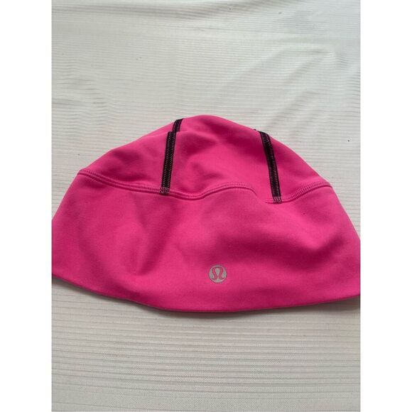 Lululemon Hat Women’s Running Pink Ponytail Beanie One Size Fits All - Picture 1 of 5